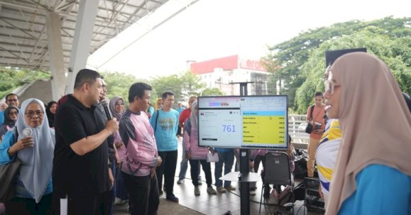 Wali Kota Munafri dan etua TP PKK Ajak Hidup Sehat dan Beri Hadiah Umrah