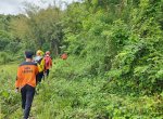 Basarnas Makassar Cari Lansia Yang Hilang di Hutan Desa Manuju Kabupaten Gowa