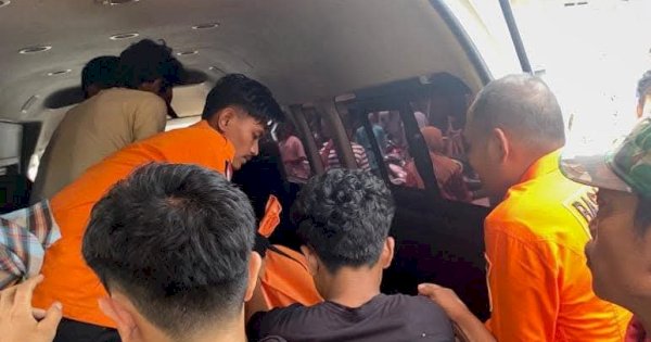 Tim SAR Gabungan Evakuasi Jenazah ABK Yang Jatih di Perairan Jeneponto