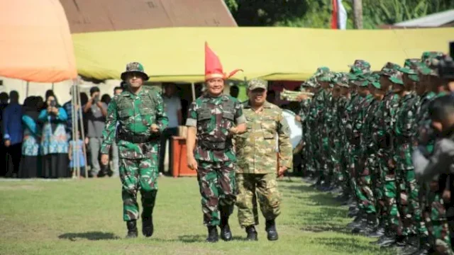 Dampingi Pangdam XIV/Hasanuddin, Bupati Takalar Apresiasi TMMD ke-126 di Desa Topejawa