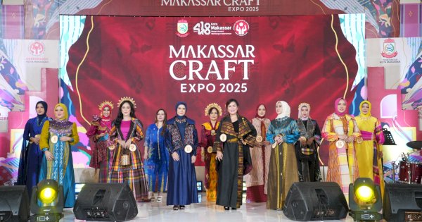 Pesona Wastra Lokal Warnai Lomba Fashion Show di Makassar Craft Expo 2025