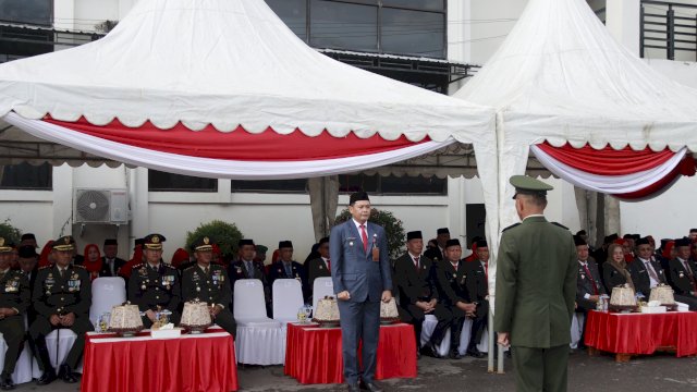 Wabup Hengky Jadi Inspektur Upacara Peringatan Hari Pahlawan Nasional 2025 Tingkat Takalar