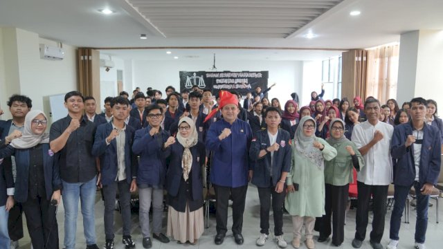 Dari Radio hingga Balai Kota, Kisah Perjalanan Munafri yang Menginspirasi Mahasiswa Hukum