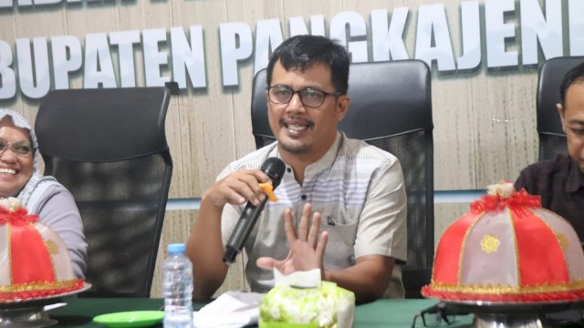 Komisioner Bawaslu Sulsel Tekankan Pentingnya Kehati-hatian dalam Menjalankan Tugas Kehumasan