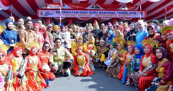Hari Guru Nasional Tahun 2025, Menteri Mu’ti: Guru Hebat, Kunci Indonesia Kuat