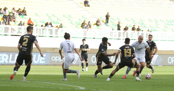 Akbar Tanjung: Kemenangan PSM Jadi Kado Ulang Tahun Kota Makassar