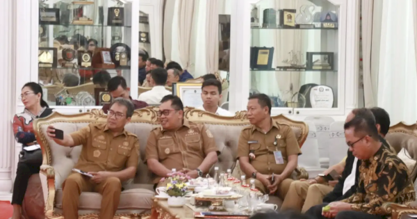 Temui Gubernur Sulsel, Bupati Takalar Bahas Program Perluasan Sawit Berkelanjutan