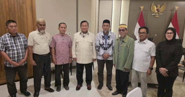Presiden Prabowo Rehabilitasi Dua ASN Lutra