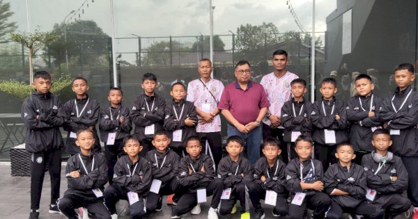Target Juara! Bupati Daeng Manye Lepas SSB Takalar U-12 di Kejurnas FOSMI Cup 2025
