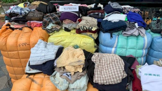 Polisi Bongkar Perdagangan Baju Bekas Ilegal, Sita 207 Balpres