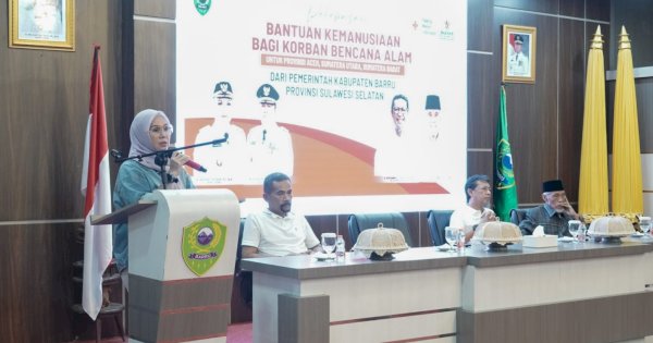Bupati Barru Kirim Bantuan dan Lepas Tim Kemanusiaan ke Sumatra