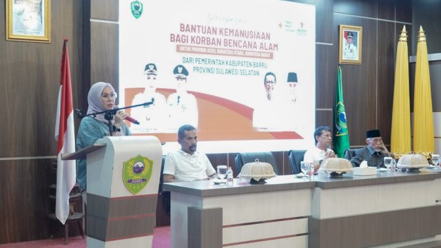 Bupati Barru Kirim Bantuan dan Lepas Tim Kemanusiaan ke Sumatra