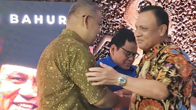 Firli Bahuri Luncurkan Biografi &ldquo;Anak Dusun Menjaring Impian&rdquo;