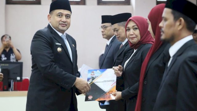 Wali Kota Munafri Lantik 14 Pejabat Inspektorat, Berikut Daftarnya