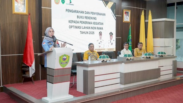 Barru Terima Bantuan Pertanian Rp 41,4 M dari Kementan RI, Bupati Andi Ina: Program Oplah Bukti Kepercayaan Pemerintah Pusat