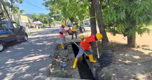Bupati Barru Instruksikan PUPR Gerak Cepat Tangani Titik Genangan, Pastikan Aliran Air Kembali Lancar