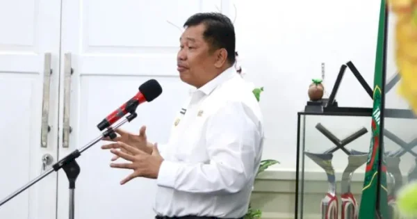 Bupati Takalar Serahkan Bantuan Rp1,1 Miliar untuk Parpol