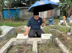 Ketua DPW PKS Sulsel Anwar Faruq Ziarah ke Makam Almarhumah Ibunda, Kenang Pesan Ketulusan dan Pelayanan untuk Umat
