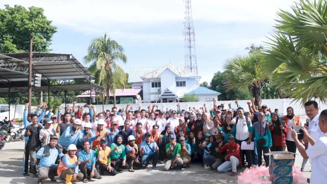 Kumpulkan Tenaga Kebersihan, Bupati Takalar Minta Jaga Lingkungan Tetap Bersih