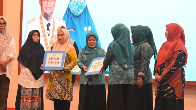 TP PKK dan Dinkes Sulsel Tingkatkan Kompetensi Kader Posyandu 2025