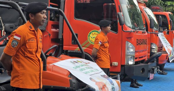 Basarnas Makassar Gelar Pasukan Dan Peralatan Siaga Khusus Nataru