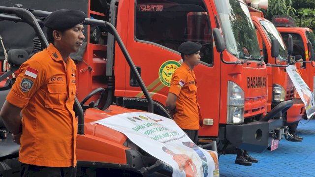 Basarnas Makassar Gelar Pasukan Dan Peralatan Siaga Khusus Nataru