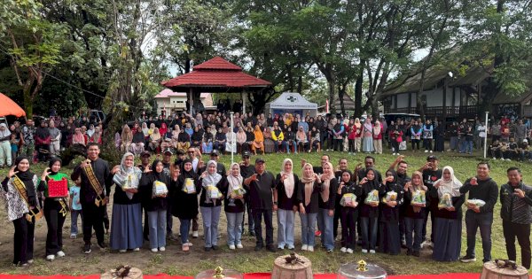 Puncak Hari Ibu 2025, Pemkab Takalar dan TP PKK Gelar Aksi Sosial Pantai Lamangkia