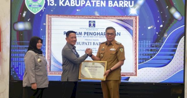 Barru Raih Penghargaan Nasional atas Pembentukan 55 Pos Bantuan Hukum