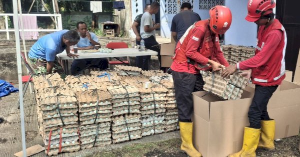 PMI Kembali Kirim 100 Ribu Telur Asin Untuk Pengungsi Banjir di Sumatera dan Aceh