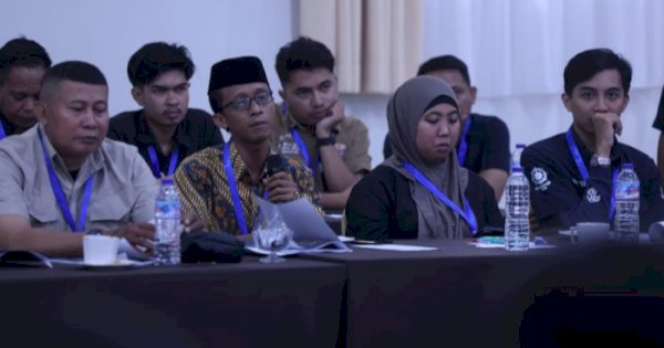 DLH Makassar Tingkatkan Kapasitas Layanan Publik Lewat Bimtek Kehumasan