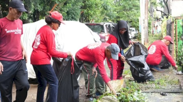 Jelajah Sampah Makassar Kumpulkan 1,6 Ton Sampah di 15 Kecamatan&nbsp;