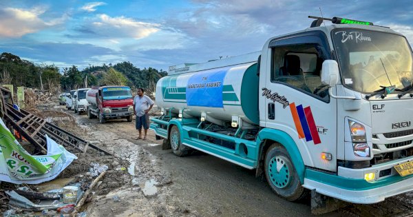 Sekretariat Kabinet Kirim Lebih 50 Truk Tangki Air Bersih ke Aceh Tamiang