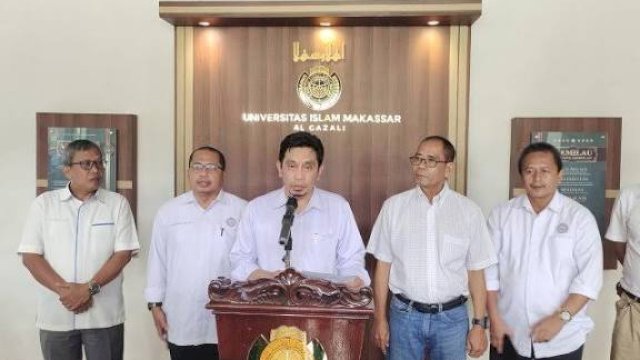 Dosen Makassar yang Ludahi Kasir Dipecat dari Kampus