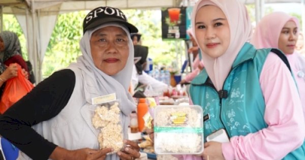 Ketua TP-PKK Parepare Dorong UMKM Manfaatkan Tani Smart Market