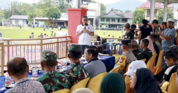 Wakil Bupati Barru Abustan A Bintang Tutup Turnamen Rantau Cup I di Tanete Riaja