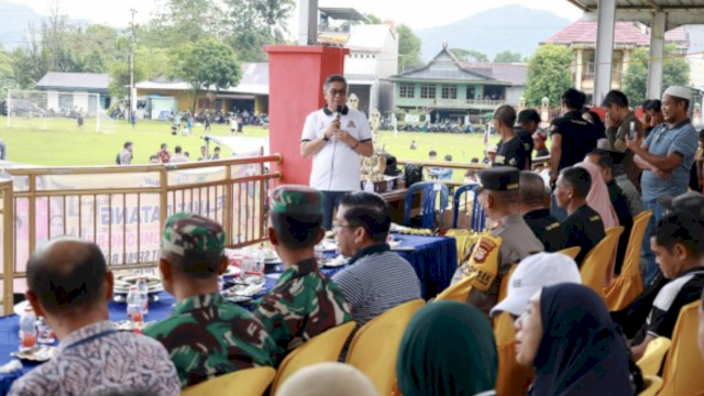 Wakil Bupati Barru Abustan A Bintang Tutup Turnamen Rantau Cup I di Tanete Riaja