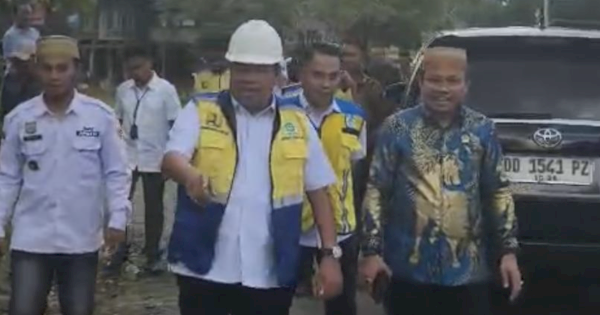 Bupati Takalar Tinjau Ruas Jalan di Desa Balangtanaya Polongbangkeng Timur