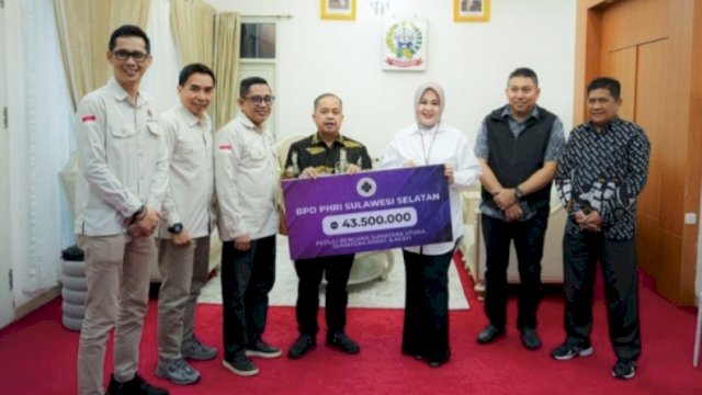Wagub Sulsel Terima Donasi PHRI untuk Korban Bencana Sumatra