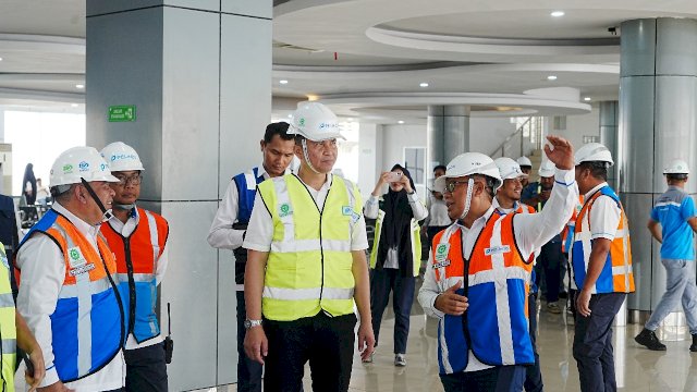 Senior Director Transportation Sector Danantara Tinjau Pelabuhan Makassar, Apresiasi Pelayanan Pelindo