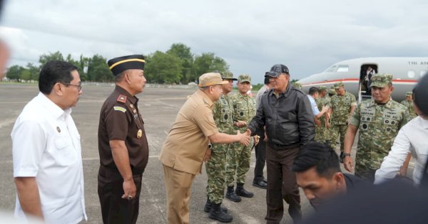 Menhan RI Tiba di Makassar untuk Ziarah ke Makam Jenderal M Yusuf, Disambut Wali Kota Munafri