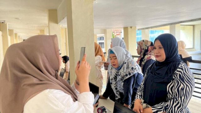 Dirjen Dukcapil Dorong Percepatan Transformasi Digital, Makassar Gelar Layanan Aktivasi IKD di Balai Kota