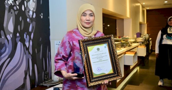 Bukti Dedikasi pada Pendidikan Agama Islam, Makassar Diganjar Tanda Cinta PAI 2025