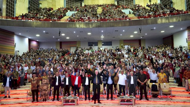 Unhas Perkuat Ekosistem Riset Dunia lewat Dialog Khusus bersama Ilmuwan Peraih Nobel