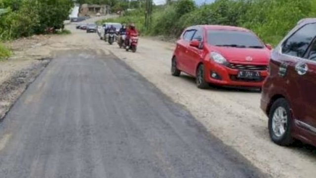 Preservasi Jalan Paket 3 Ruas Paleteang&ndash;Malimpung Enrekang Terus Berjalan, Gubernur Sulsel: Mohon Bersabar