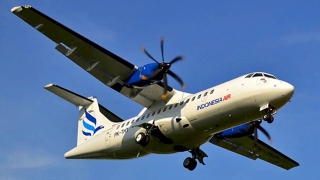 Pesawat ATR 42-500. (foto: Indonesia-air.com)