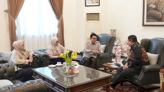 Kurangi Sampah ke TPA, KLH Apresiasi Aktivasi Bank Sampah dan TPS 3R di Makassar