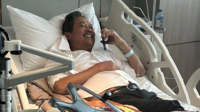 Prabowo Telpon Menteri Trenggono Usai Pingsan Saat Upacara Pelepasan Korban ATR 42-500