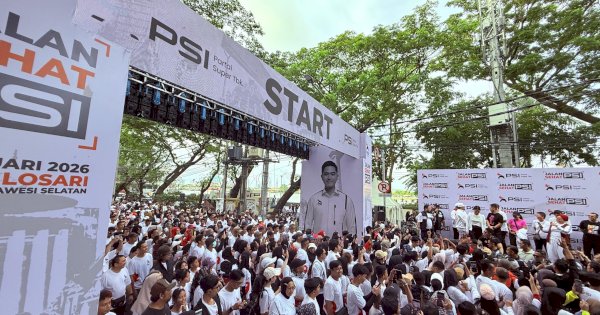 Puluhan Ribu Warga Ikut Jalan Sehat PSI di Makassar, Kaesang: Politik Harus Menyenangkan
