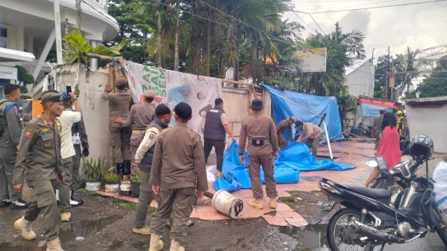Tertibkan PKL di Jalan Maipa dan Datu Museng, Makassar, Trotoar Kembali untuk Pejalan Kaki