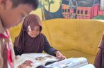 Pemerintah Salurkan 1.476 Buku Bacaan untuk Sekolah Terdampak Banjir di Solok